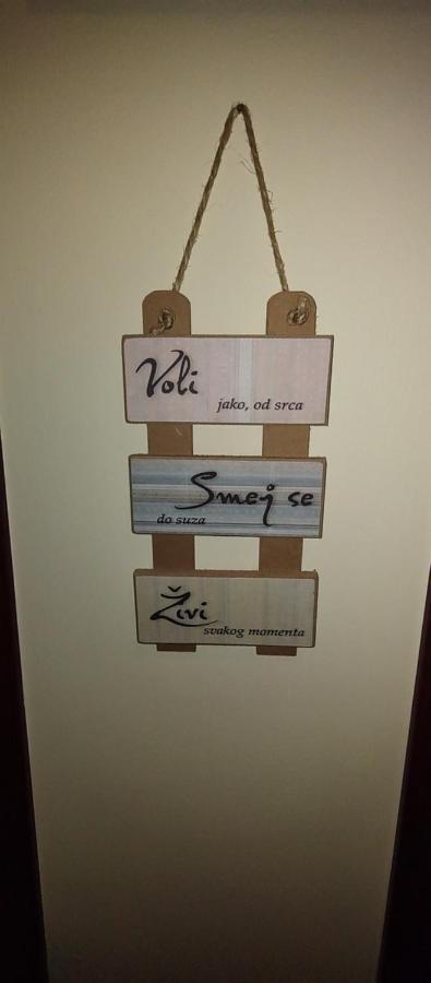 Apartman Mali Raj Vrnjačka Banja エクステリア 写真