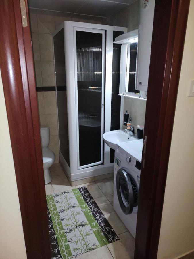 Apartman Mali Raj Vrnjačka Banja エクステリア 写真