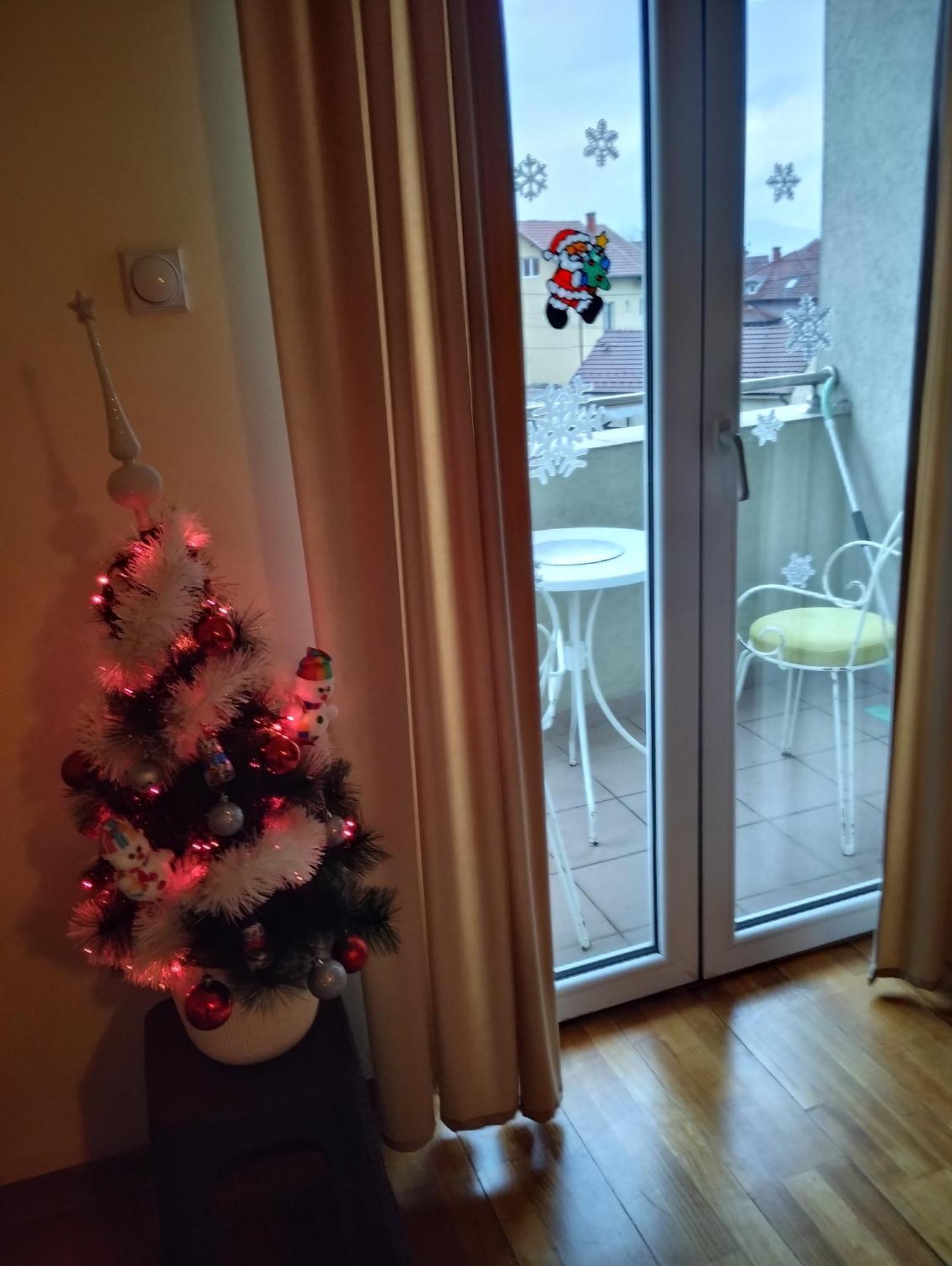 Apartman Mali Raj Vrnjačka Banja エクステリア 写真